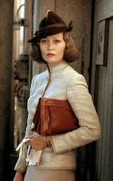 Faye-Dunaways-costumes-in-Chinatown