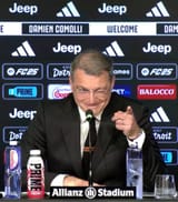 Pointing Comolli
