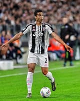 Albert O Costa Giving Calcio Instructions