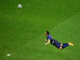 soccer-robin-van-persie-wallpaper-650fe3d0c81907d295afafbedce0f80e