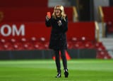 161128104312-julia-roberts-old-trafford-6