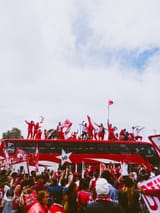GutjIYebYAAA9fX