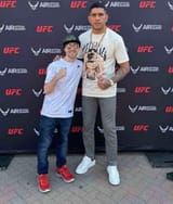 alex poatan pereira and me at intrnational fight wee krazy kev