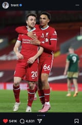 trent-alexander-arnolds-remembrance-of-diogo-jota-on-v0-iinz96tqgpaf1