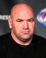 dana sees a goof