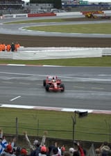 Silverstone-Massa_spin