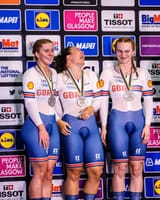 ciclistas_laughing_at_bert