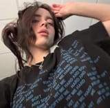 black-top-big-t-shirt-billie-eilish-v0-dwqwe8ik2t0d1