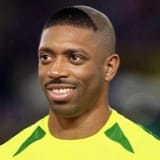 The internet reacts to PSG winning the champions league (click post and swipe to see full pictures)