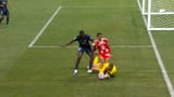 ⚠️ADVERTENCIA- ¡Imágenes sensibles! Donnarumma y Musiala chocaron sobre el final del primer tiem (1)