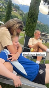 karolinaleaa_1751656474_347527671