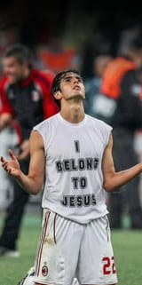 does-anyone-know-why-kaka-belongs-to-gabriel-jesus-v0-hjq0jzpt9dvb1[1]