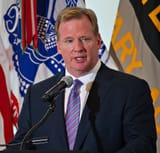 1024px-Roger_Goodell_cropped