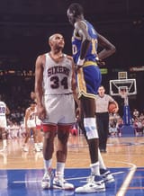 charles-barkley-and-manute-bol-