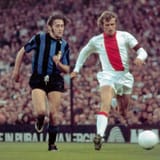 1971-72_European_Cup_Final_-_AFC_Ajax_v_Inter_Milan_-_Mauro_Bellugi_&amp;_Piet_Keizer