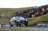 Spectators-brave-gale-force-conditions-to-watch-Sebastien-Ogier-on-Wales-Rally-GB-Volkswagen-pic[1]