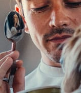 leo in spoon