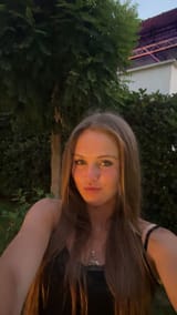 permasmug girl