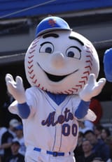 mr-met-applauds-as-the-milwaukee-brewers-play-against-the-news-photo-1711394875