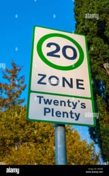 20-twentys-plenty-sign-for-traffic-speed-in-uk-H8YJ86-2468779031