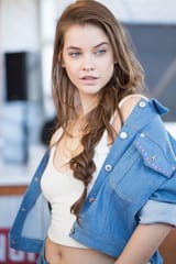 barbara-palvin-vibes-by-si-swimsuit-launch-festival-in-houston-2-18-2017-day-2-1[1]