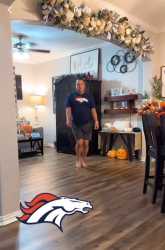 Zesty broncos fan_thumb.jpg
