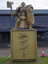 stormcast-eternal-statue