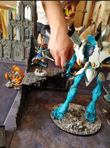 The hand of melee CSM shows itsself