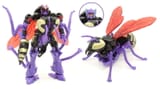 800px-Buzzworthy_Creatures_Collide_Skywasp