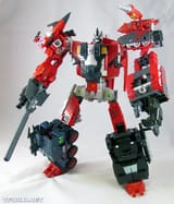 BotCon2016toy-Predacus