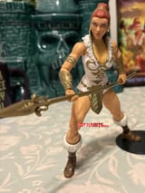 Teela-New-Eternia-Masterverse-Wave-18-In-Hand-2