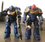 space marines bandai vs mcfarlane wh40k