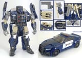 TF-TLK-Deluxe-Class-Barricade