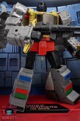 Transformers-Studio-Series-86-Grimlock-Wheelie-02