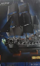 seen-in-the-wild-10365-cpt-jack-sparrows-boat-black-pearl-v0-uf7dwowrgngf1
