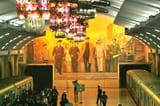 800px-Pyongyang_Metro_2