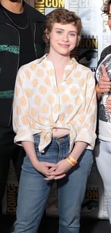 Sophia Lillis (64)