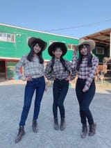 cowgirls