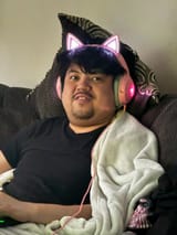 GthaNpaW0AEeHS0