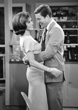 mary-tyler-moore-16-c1a2066564104f76beb237df2a477c96