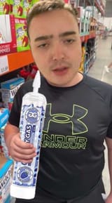 1749947352043171m