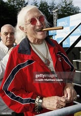 newcastle-england-sir-jimmy-saville-prepares-for-the-bupa-great-north-run-on-october-1-2006-in[1]