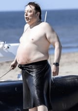 new-elon-eboot-photo-just-dropped-v0-bu1b4suk4vxc1