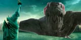 Cloverfield-Movie-Poster-With-Creature