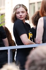 chloe-moretz-sag-aftra-strike-in-times-square-in-new-york-07-25-2023-11