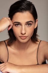 aoas-naomi-scott-2-164978895884bd6e18ede27ec4
