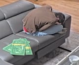 GuCBu4qXUAET_Ih