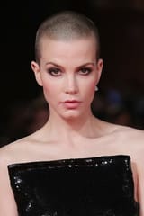 sylvia hoeks a4100052d28cf7976f3bd0aa36f5fa63