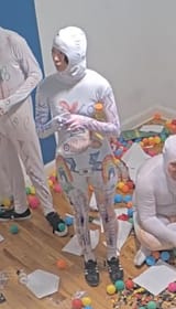 1748565800427200