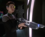 ezri holding the teleporter gun